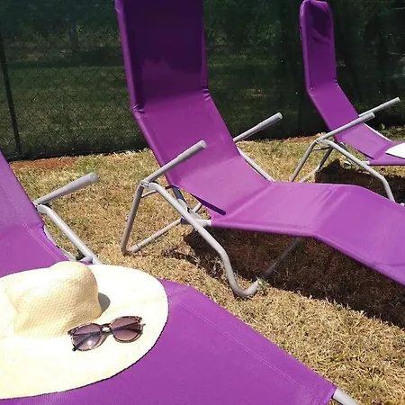 Dom wakacyjny Kuca Lilla