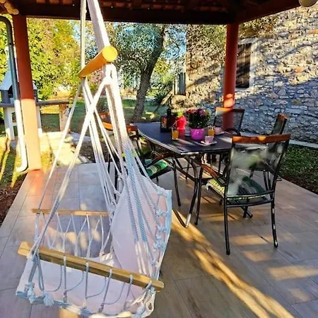 Holiday home Kuca Lilla