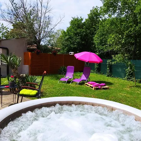 Holiday home Kuca Lilla *