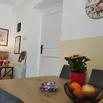 Kuca Lilla Holiday home Loborika