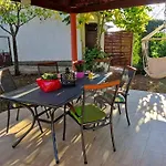 Holiday home Kuca Lilla