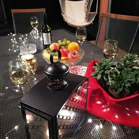 Kuca Lilla * Loborika