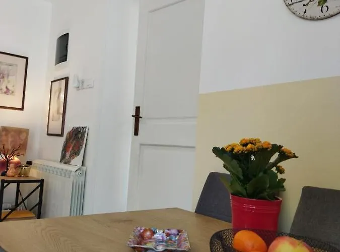 Kuca Lilla Tatil Evi Loborika