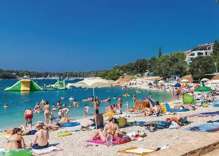 Kuca Lilla Tatil Evi Loborika